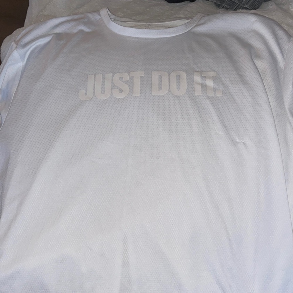 Nike just do it tee with open back split